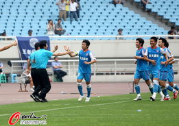 击掌相庆，江苏舜天与天津队共展足球风采